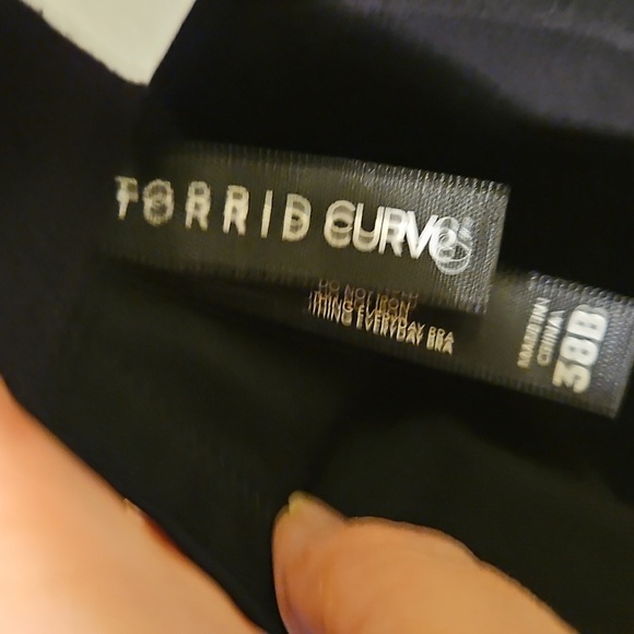 Torrid Curve wireless Black Bra Size 38B - Picture 5 of 6